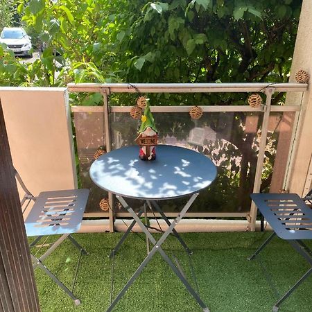 Joli Appartement Meuble Annecy Exterior photo